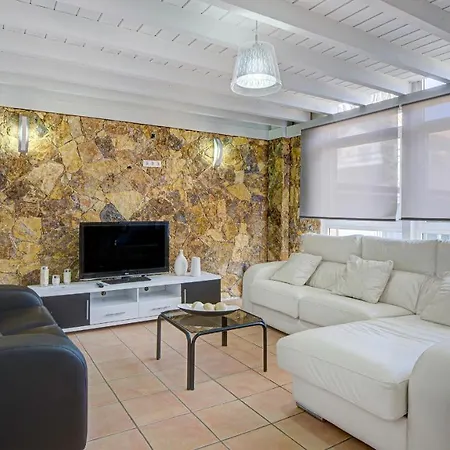 Maday ヴィラ コラレホ